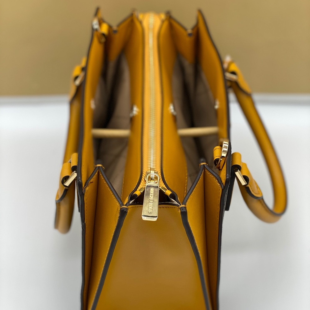 Michael Kors Hope MD Messenger & Kala Card Case - Picture 12 of 16